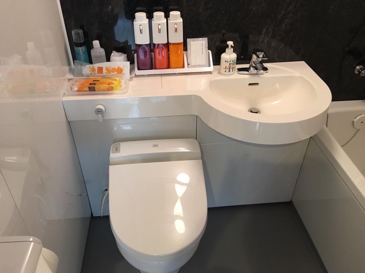 Business Hotel La Firenze Токио Екстериор снимка