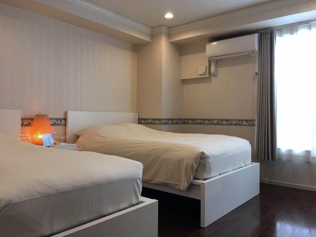 Business Hotel La Firenze Токио Екстериор снимка