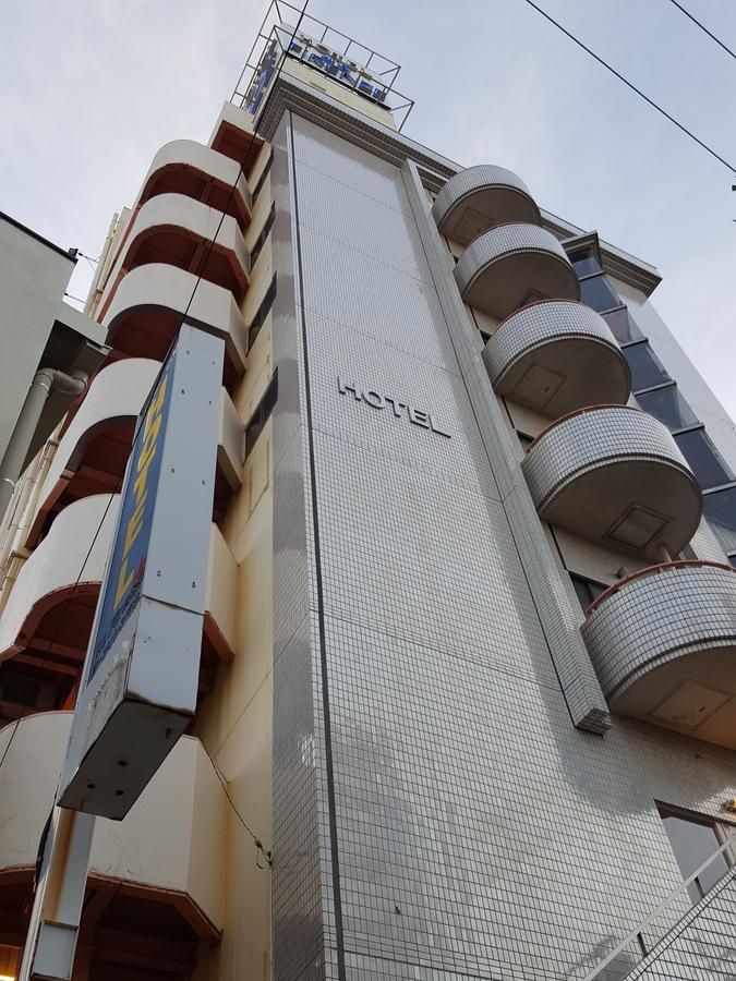 Business Hotel La Firenze Токио Екстериор снимка